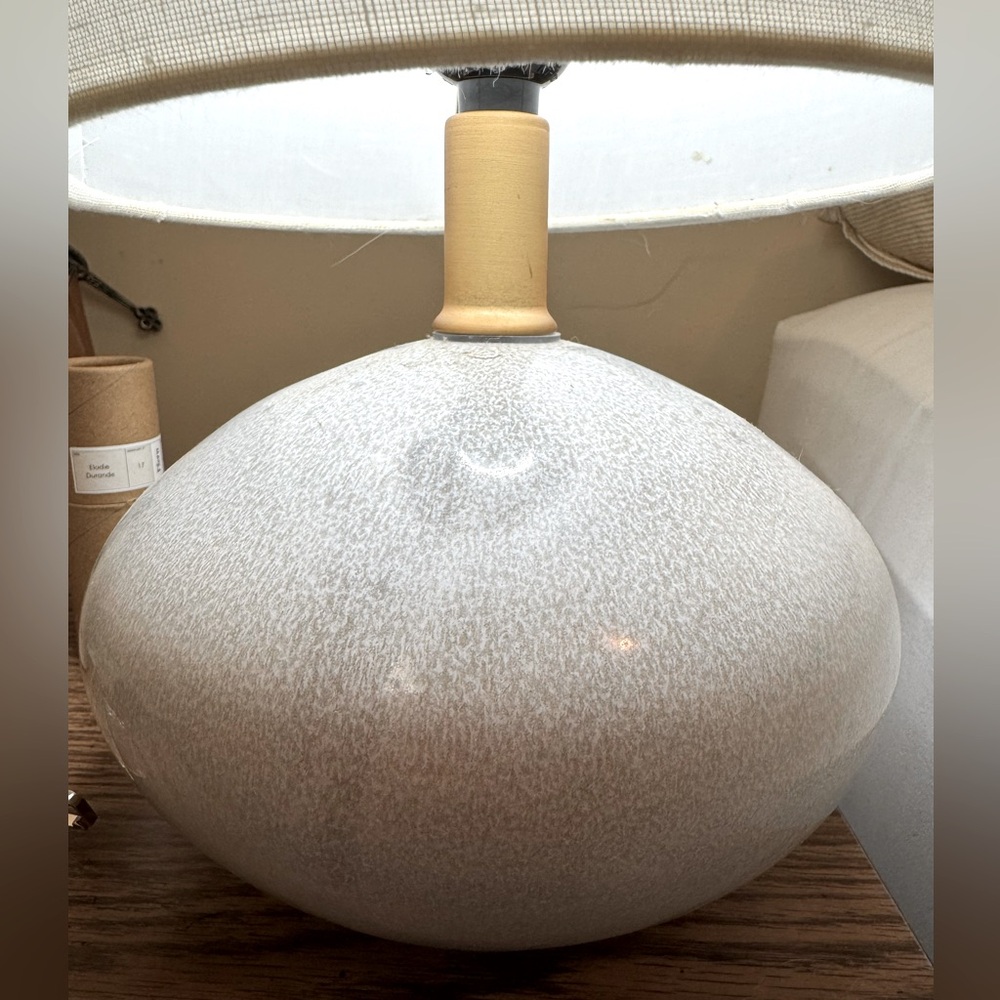 Modern Ceramic Table Lamp with Linen Shade – Neutral Gray/White - Picture 3 of 4
